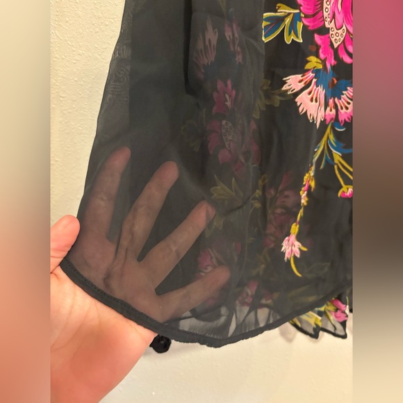 By Anthropologie Estela Sheer Floral Blouse - Picture 2 of 6